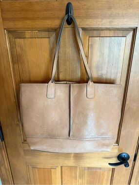 Frye Lucy Leather Tote